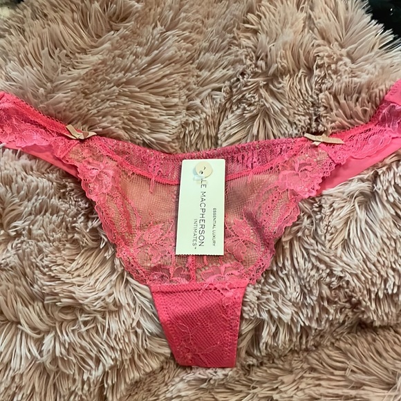 Two Elle MacPherson Intimates Essential Luxury Thongs - Picture 3 of 7